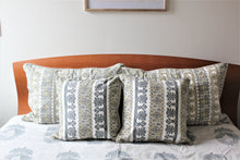 画像をギャラリービューアに読み込む, 【OUTLET 30%OFF】まくらカバー Yellow & Grey 45cmX65cm (2枚セット)