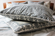 画像をギャラリービューアに読み込む, 【OUTLET 30%OFF】クッションカバー Yellow & Grey 60cmX60cm (2枚セット)