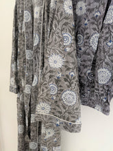 画像をギャラリービューアに読み込む, 残しわずか!La Coupe Original - Kimono ローブ (Gray)